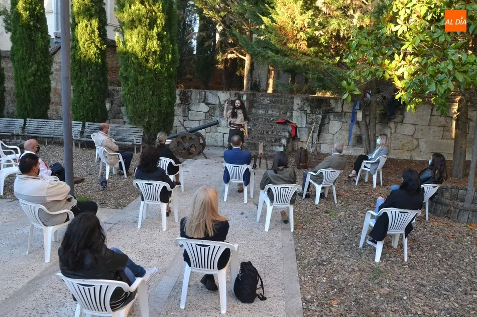 Foto 2 - Preestrenada la obra de microteatro &lsquo;La Puerta de Europa&rsquo; que se ofrecer&aacute; durante el verano  