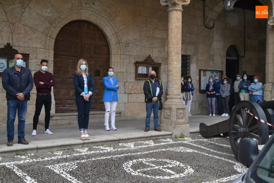 Guardado un minuto de silencio en memoria de la mujer asesinada el lunes en Valladolid  
