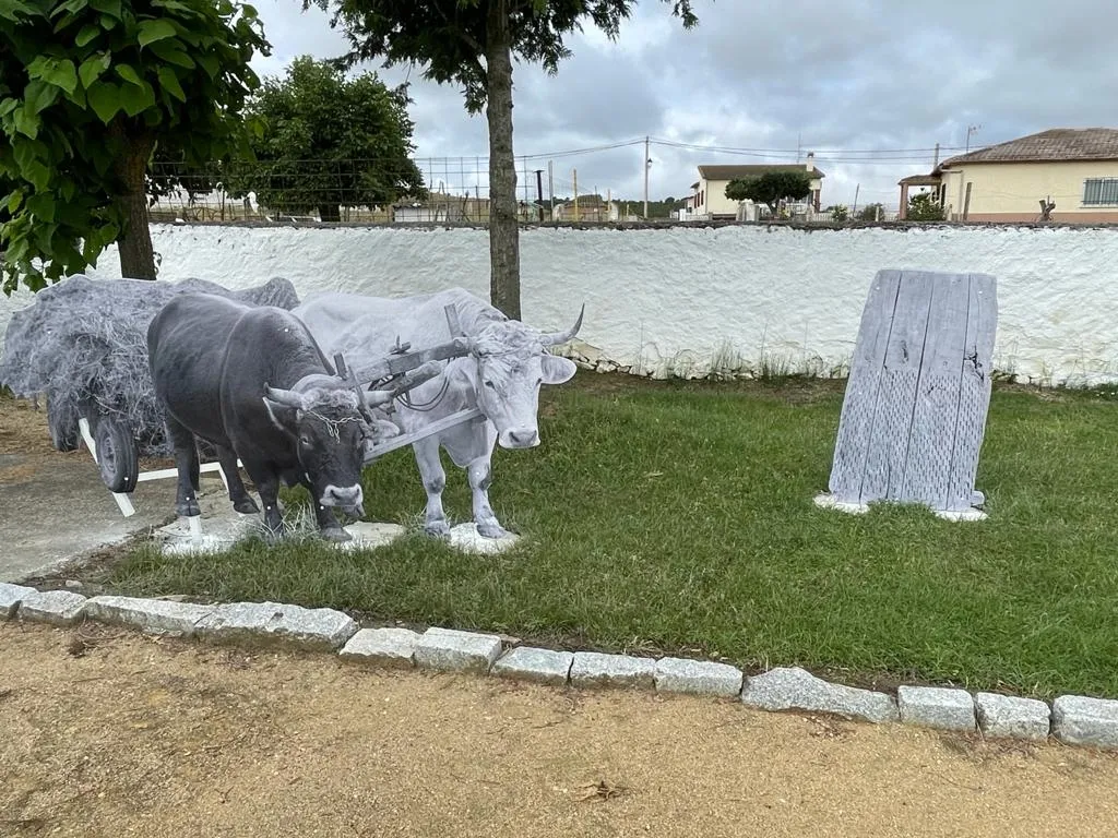 Foto 5 - Homenaje del Ayuntamiento de Galinduste a sus antepasados
