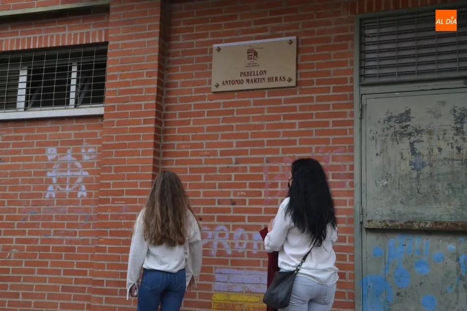 Foto 5 - El IES Fray Diego rinde tributo a Antonio Mart&iacute;n Heras bautizando con su nombre el Pabell&oacute;n del...