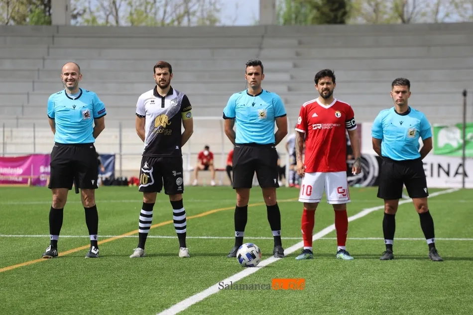 Carlos de la Nava, ante el Burgos / Lydia González