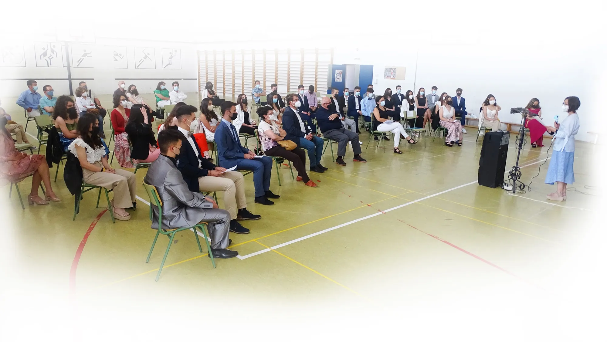 Foto 7 - Emocionantes graduaciones de los alumnos de 2&ordm; de Bachillerato y del Ciclo Formativo de...