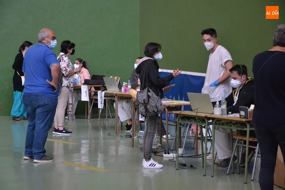 Foto 9 - Semana grande en la lucha contra el coronavirus con hasta 3 sesiones masivas de vacunaci&oacute;n  