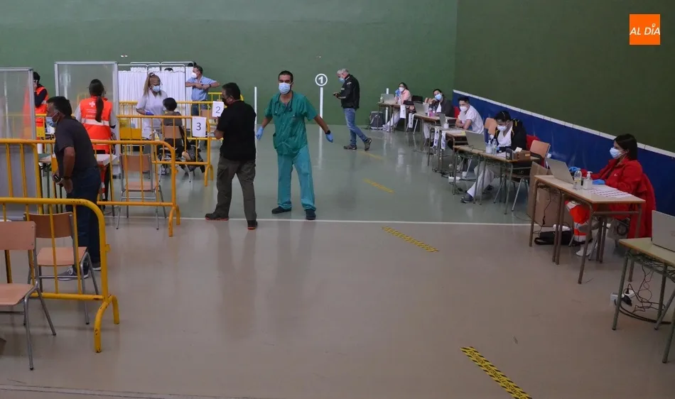 Foto 6 - Semana grande en la lucha contra el coronavirus con hasta 3 sesiones masivas de vacunaci&oacute;n  