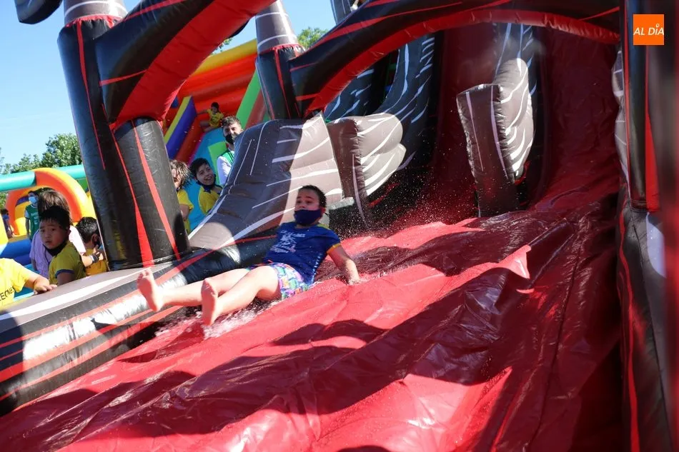 Foto 9 - El CD Los Leones se despide del curso en Vitigudino con una divertida fiesta  