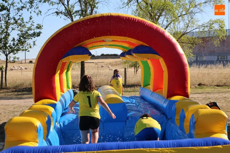 Foto 4 - El CD Los Leones se despide del curso en Vitigudino con una divertida fiesta  