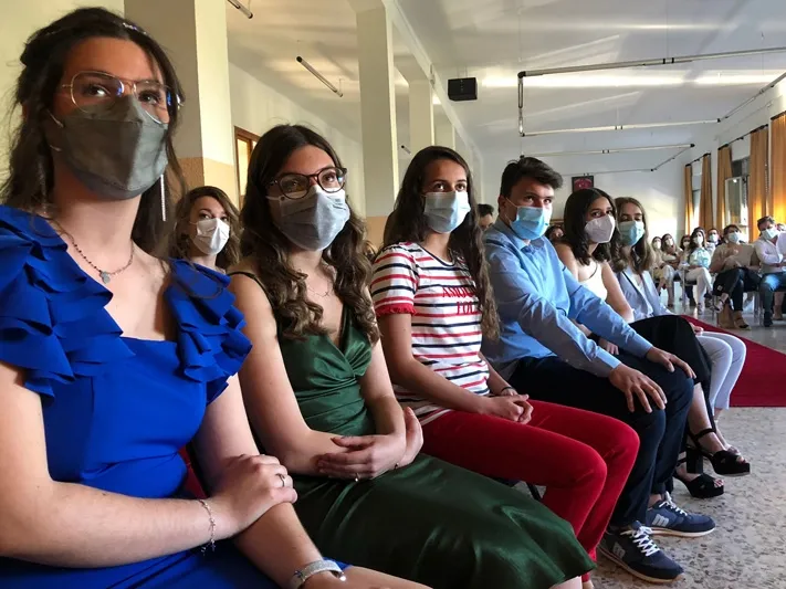 Foto 2 - El Colegio de la Encarnaci&oacute;n celebra una sentida graduaci&oacute;n de sus alumnos de 4&ordm; de la ESO