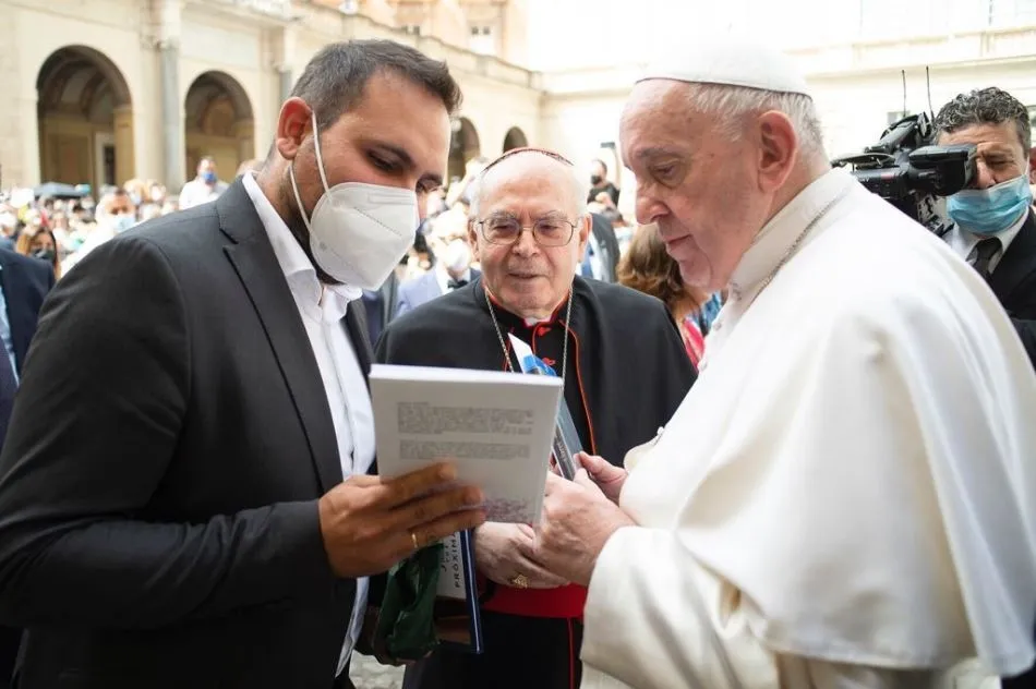 Foto 3 - El Papa Francisco recibe a Pablo Moreno en El Vaticano  