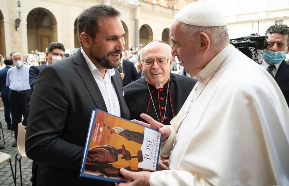 El Papa Francisco recibe a Pablo Moreno en El Vaticano  