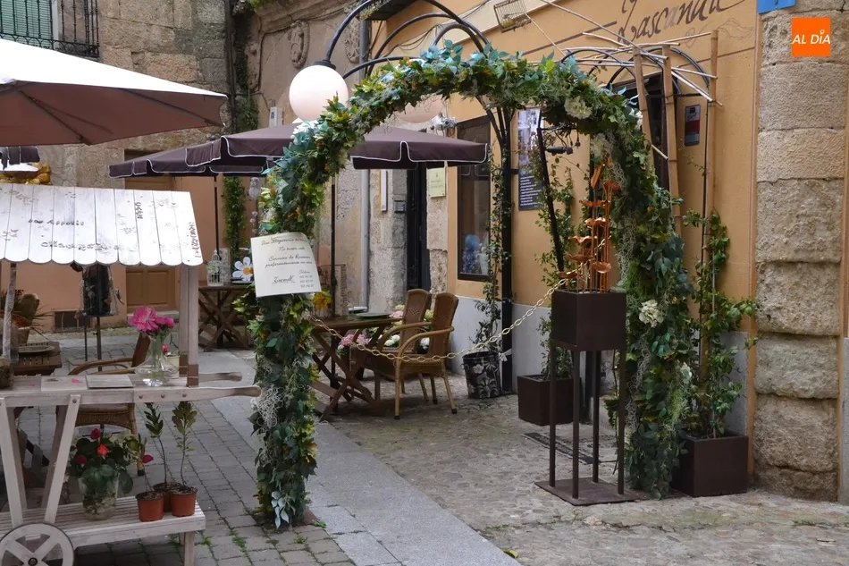 Foto 4 - La calle Valera gana el primer Concurso de Decoraci&oacute;n Primaveral  
