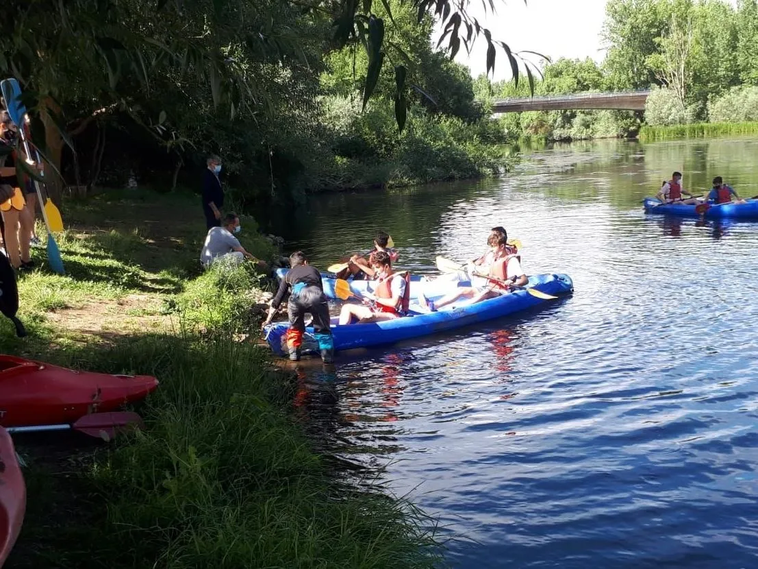 Los seminaristas cerraron el curso con piraguas, karts y paintball  