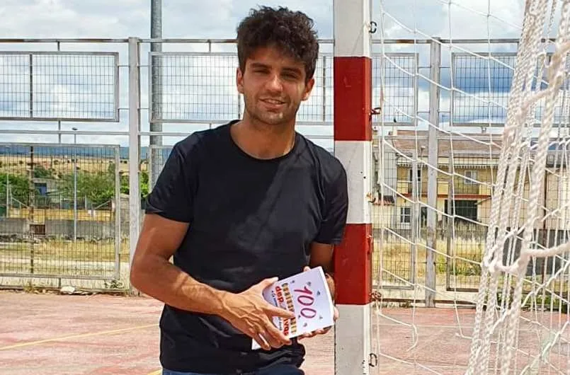 El joven mirobrigense Víctor Diosdado debuta en el mundo literario con ‘100 Curiosidades...