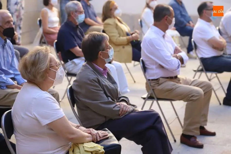 Foto 3 - La muestra &lsquo;Po&eacute;ticas de Salamanca&rsquo; rinde homenaje a la provincia
