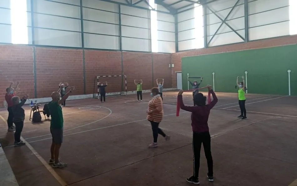 Foto 2 - Un total de 17 personas participan en Cabeza del Caballo en el programa &lsquo;Depende de ti&rsquo;  