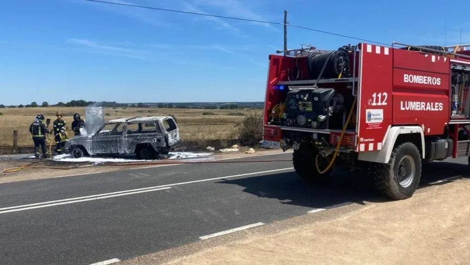 La rápido intervención de los medios de extinción evitó que el fuego provocase daños mayores