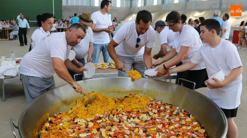 En esta ocasión la paella se repartirá en táper y lo recaudado irá a beneficio de la AECC / CORRAL