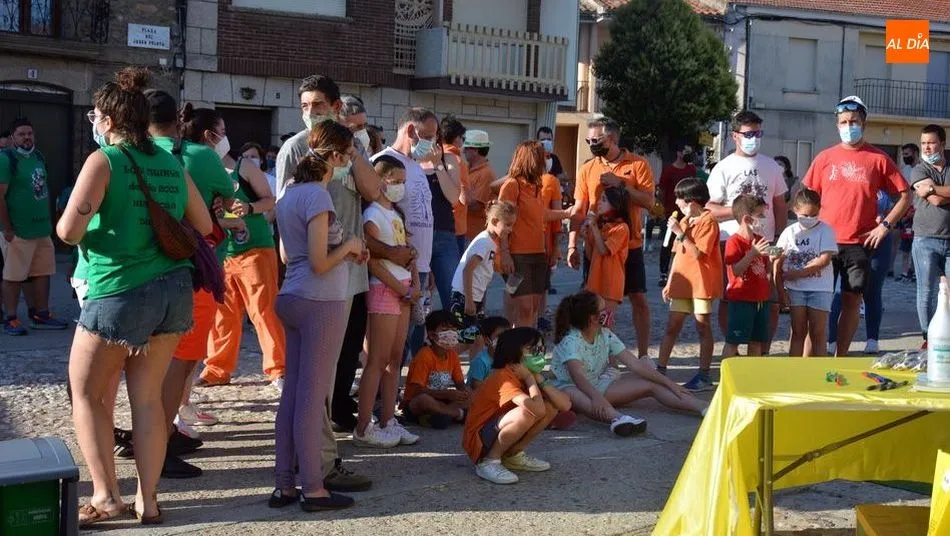 Foto 5 - El juego de la ruleta del reciclaje tambi&eacute;n tiene cabida en las fiestas de San Juan de Hinojosa de ...