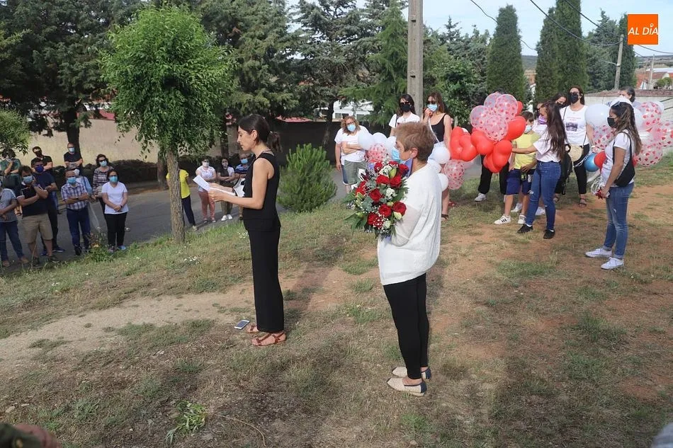 Foto 4 - Vecinos recuerda a Mario Casal tras un a&ntilde;o sin esclarecerse su muerte