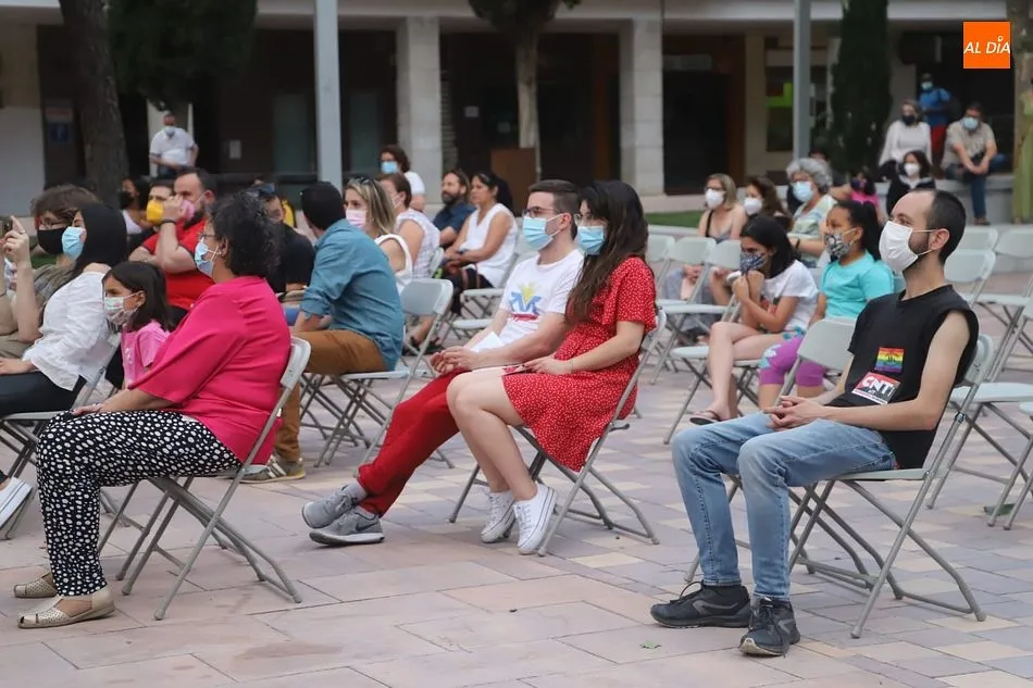 Foto 4 - Las Drag Queens animan el d&iacute;a del Orgullo Charro 2021
