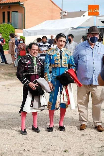 Foto 4 - Raquel Mart&iacute;n y Jarocho, a hombros en Carrascal de Barregas
