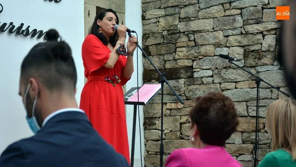 Foto 6 - Encuentro de la literatura y la m&uacute;sica en la gala de entrega de los premios del certamen Carmen...