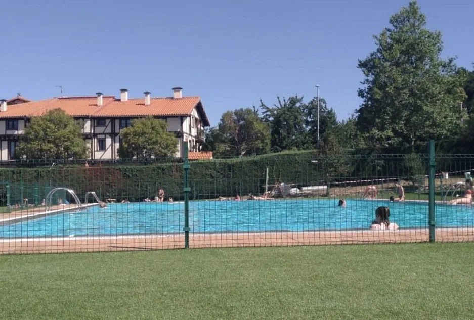 Foto 5 - Guijuelo, La Alberca y Los Santos inician su temporada de ba&ntilde;o en las piscinas municipales