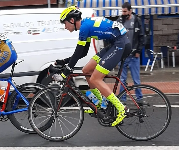 Foto 2 - Alejandro Rodr&iacute;guez G&oacute;mez se proclama campe&oacute;n &eacute;lite de Castilla y Le&oacute;n de BTT XCO  