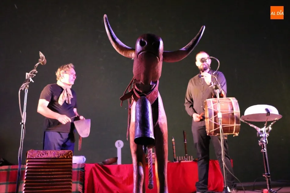 Foto 3 - Gabriel Calvo anima con su m&uacute;sica las fiestas en Villar de Peralonso  