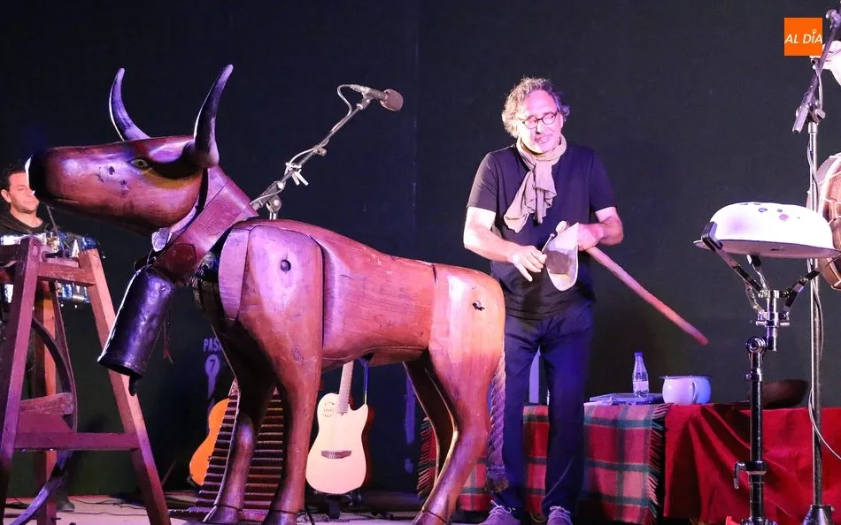 Foto 6 - Gabriel Calvo anima con su m&uacute;sica las fiestas en Villar de Peralonso  