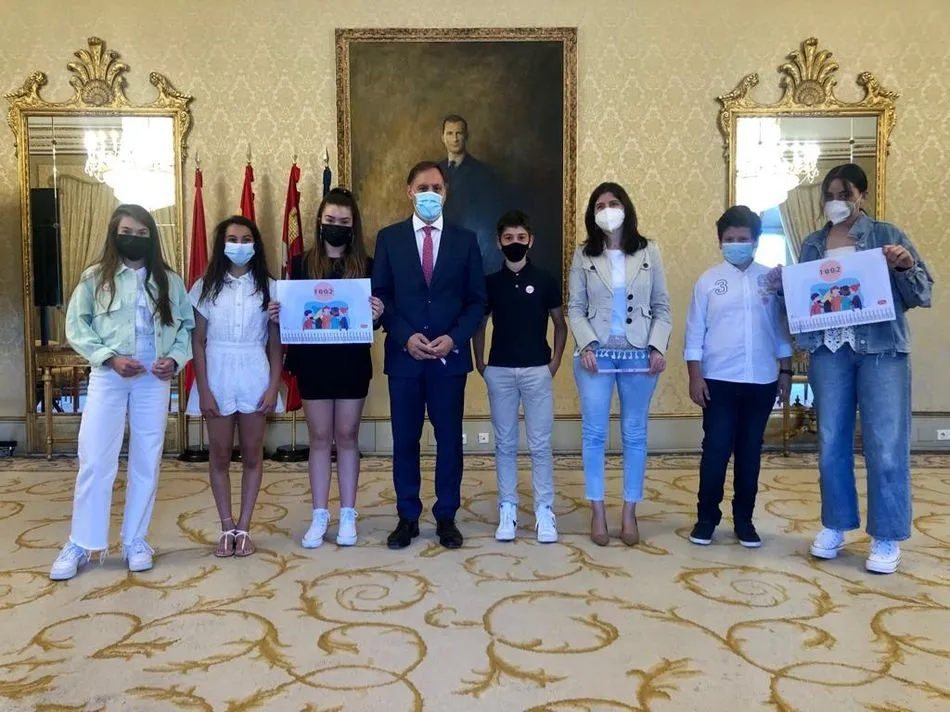 Foto 4 - El alcalde agradece a escolares salmantinos sus proyectos para mejorar el futuro  