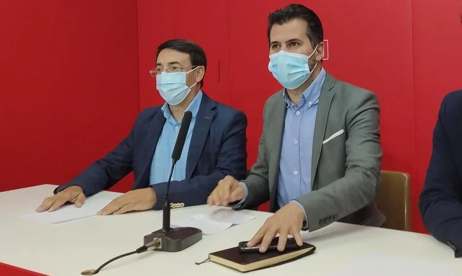 Tudanca insiste en su compromiso con Castilla y León y no hace quinielas sobre posibles ministros