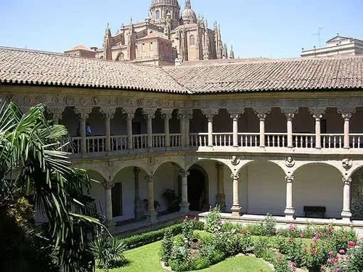 Presentación del libro que indaga en la historia del Claustro de las Dueñas