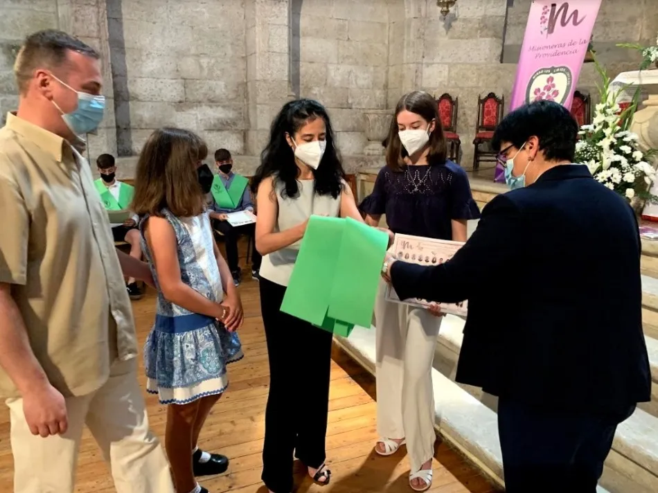 Foto 3 - Los alumnos de 4&ordm; de la ESO de Misioneras-Santa Teresa cierran su etapa en el centro  