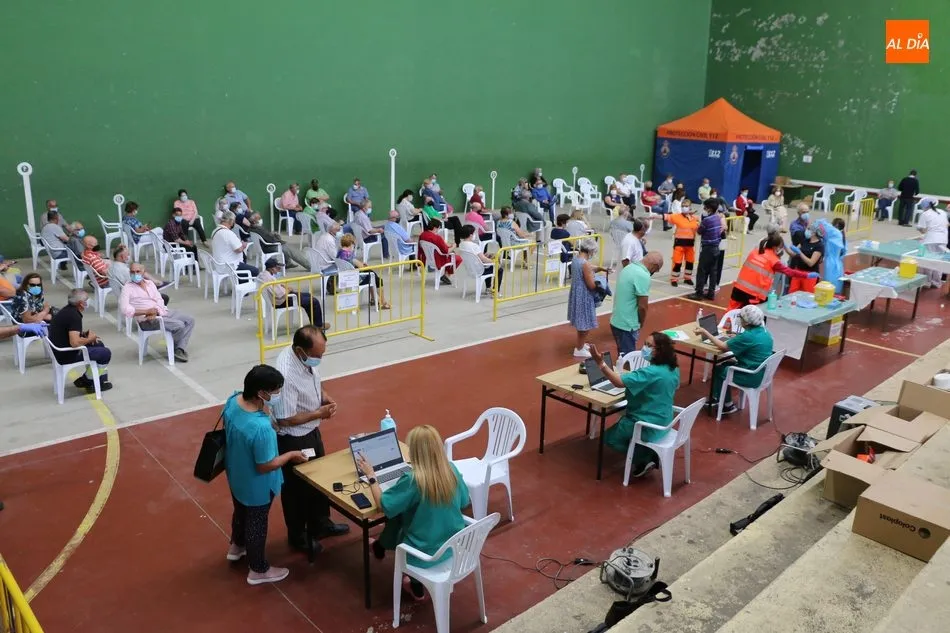 Foto 8 - Golpe importante a la COVID-19 tras la vacunaci&oacute;n completa de casi un millar de personas...