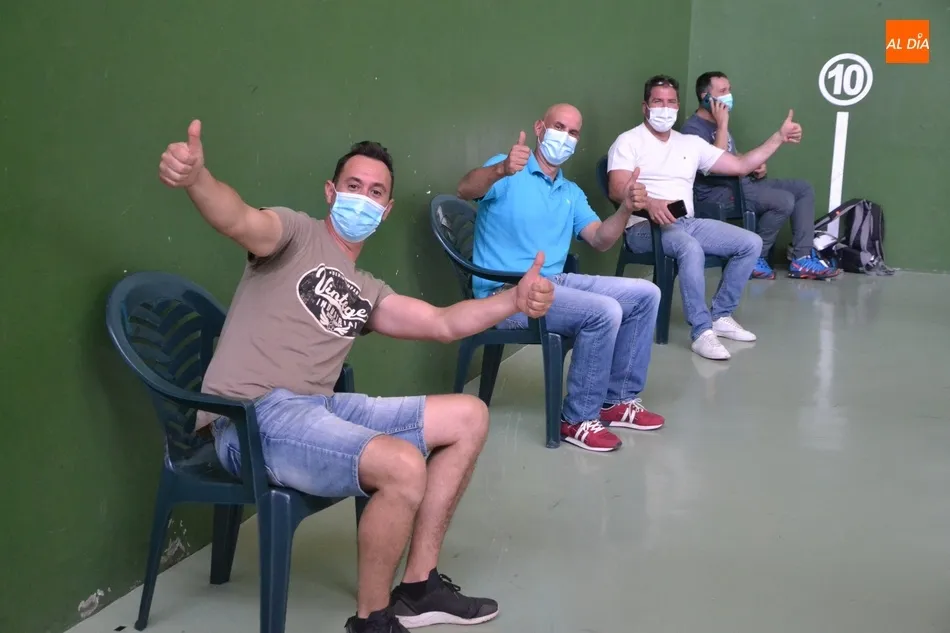 Arranca la vacunación de los nacidos en los 80 al mismo tiempo que se imponen más segundas dosis  