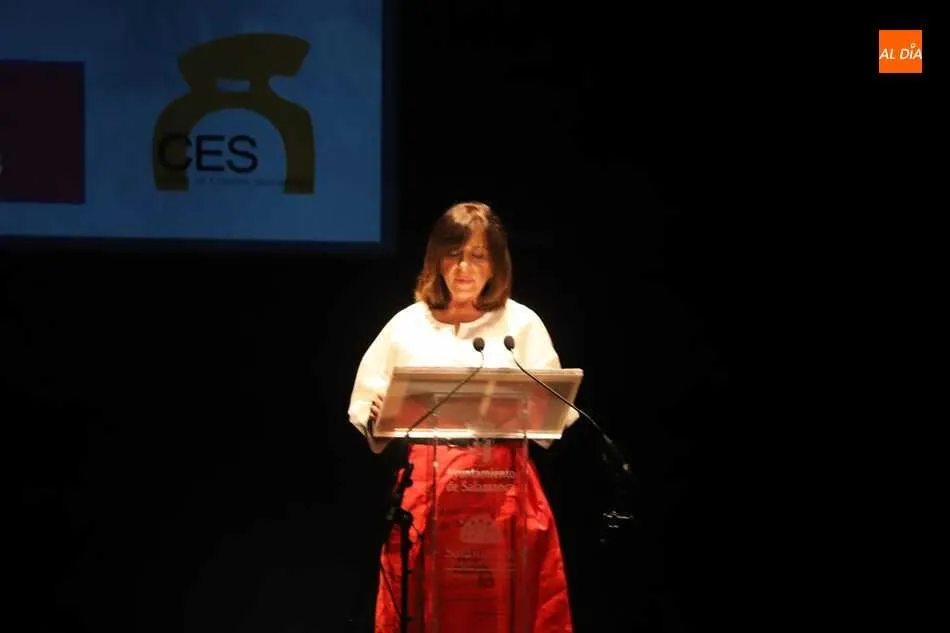 Foto 5 - Isabel Bernardo pronuncia su discurso de ingreso en el Centro de Estudios Salmantinos&nbsp;