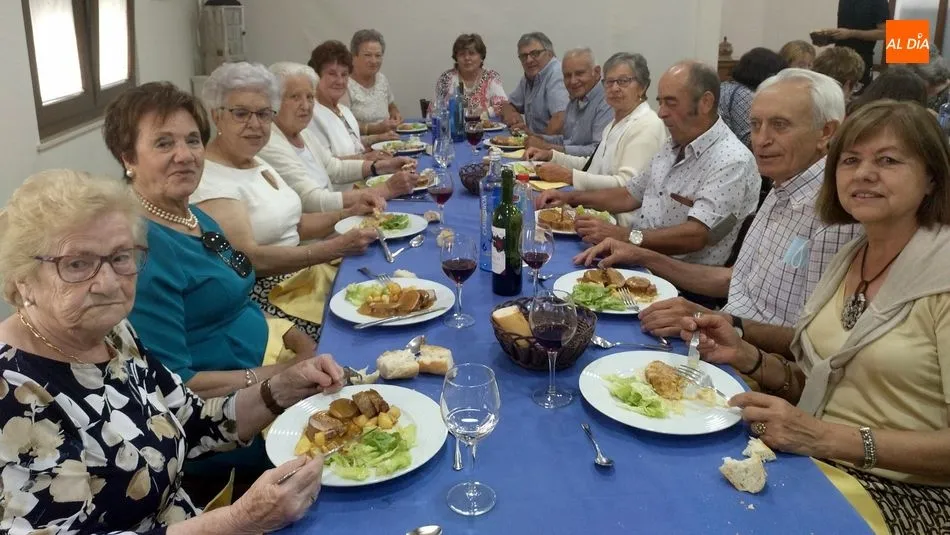 Foto 3 - Los Jubilados de Ba&ntilde;ob&aacute;rez celebraron la fiesta de su patr&oacute;n, San Pedro