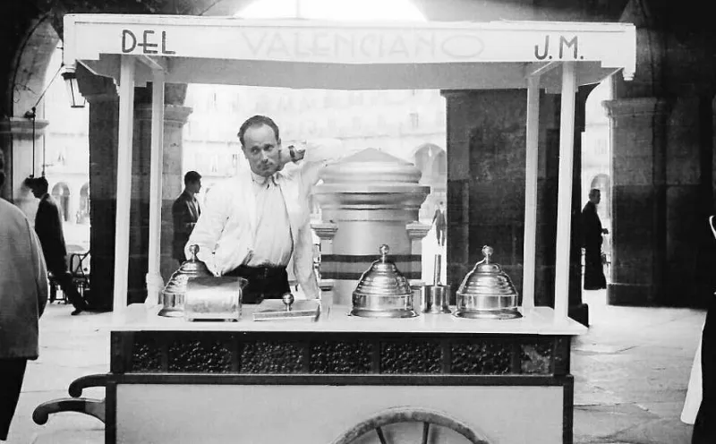 Foto 3 - Los heladeros ambulantes, figuras de otros tiempos
