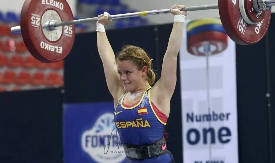 La levantadora salmantina Laura García