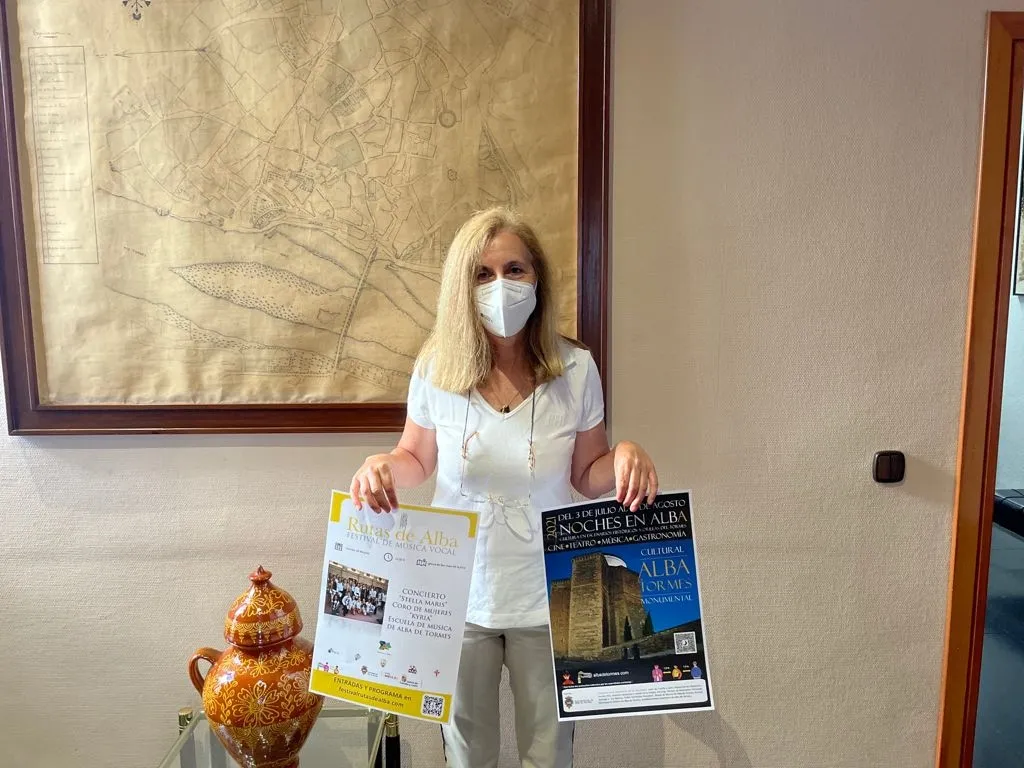 Concepción Miguélez durante la presentación del verano cultural albense