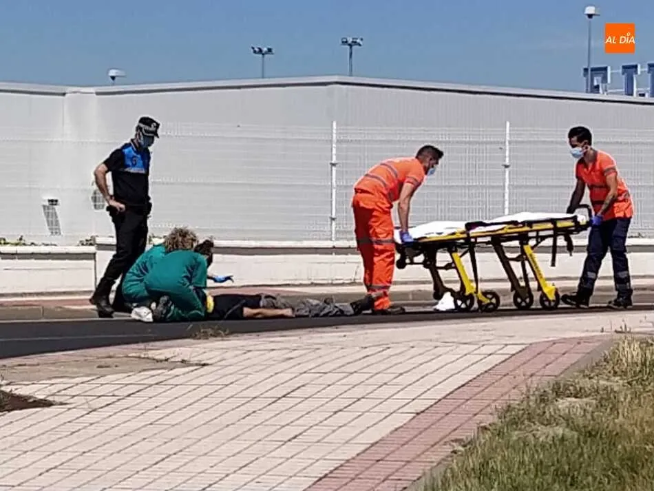 Foto 6 - Herido un motorista tras colisionar con un veh&iacute;culo junto a la gasolinera de E.Leclerc&nbsp;