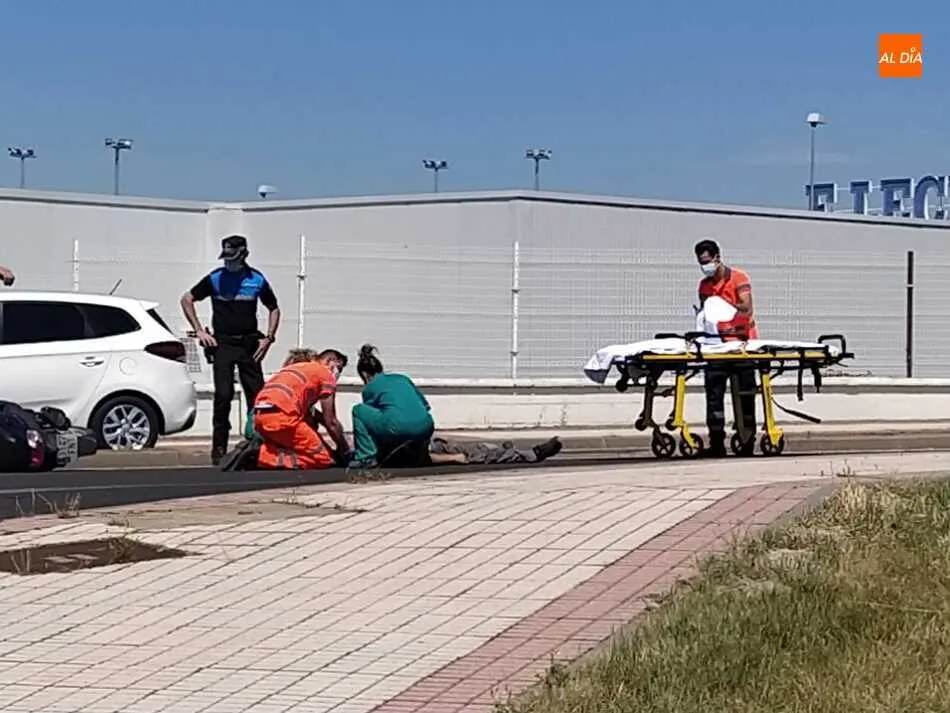 Foto 7 - Herido un motorista tras colisionar con un veh&iacute;culo junto a la gasolinera de E.Leclerc&nbsp;