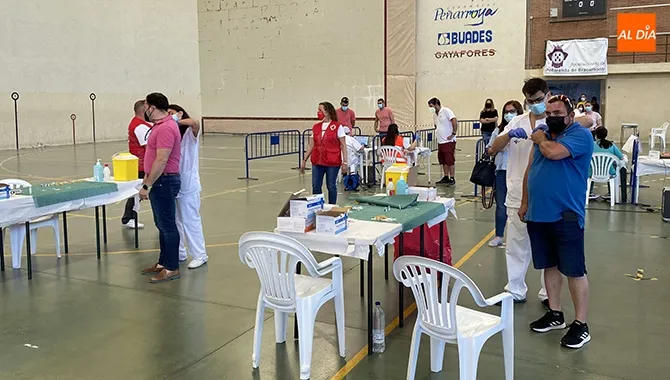 La vacunación arrancaba este viernes para los nacidos entre 1982 y 1984