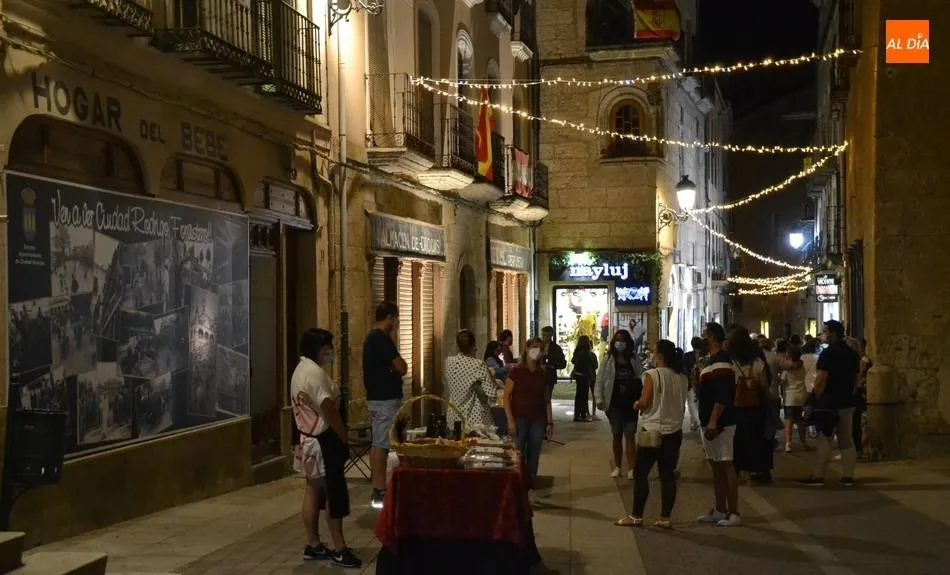 Abierta la inscripción para tomar parte en la Noche del Comercio del 20 de agosto  