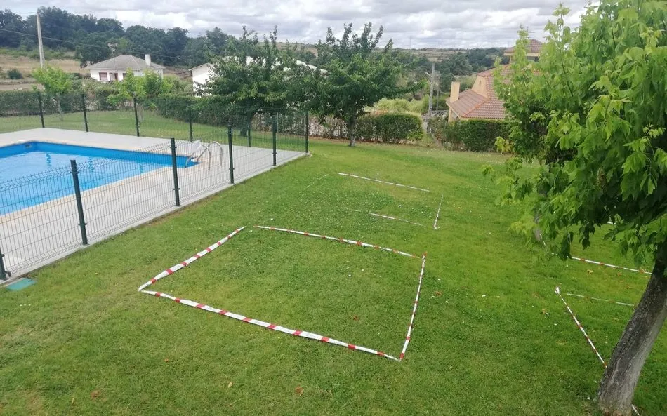 Foto 4 - Los vecinos de Masueco ya disfrutan de las piscinas municipales y su bar  