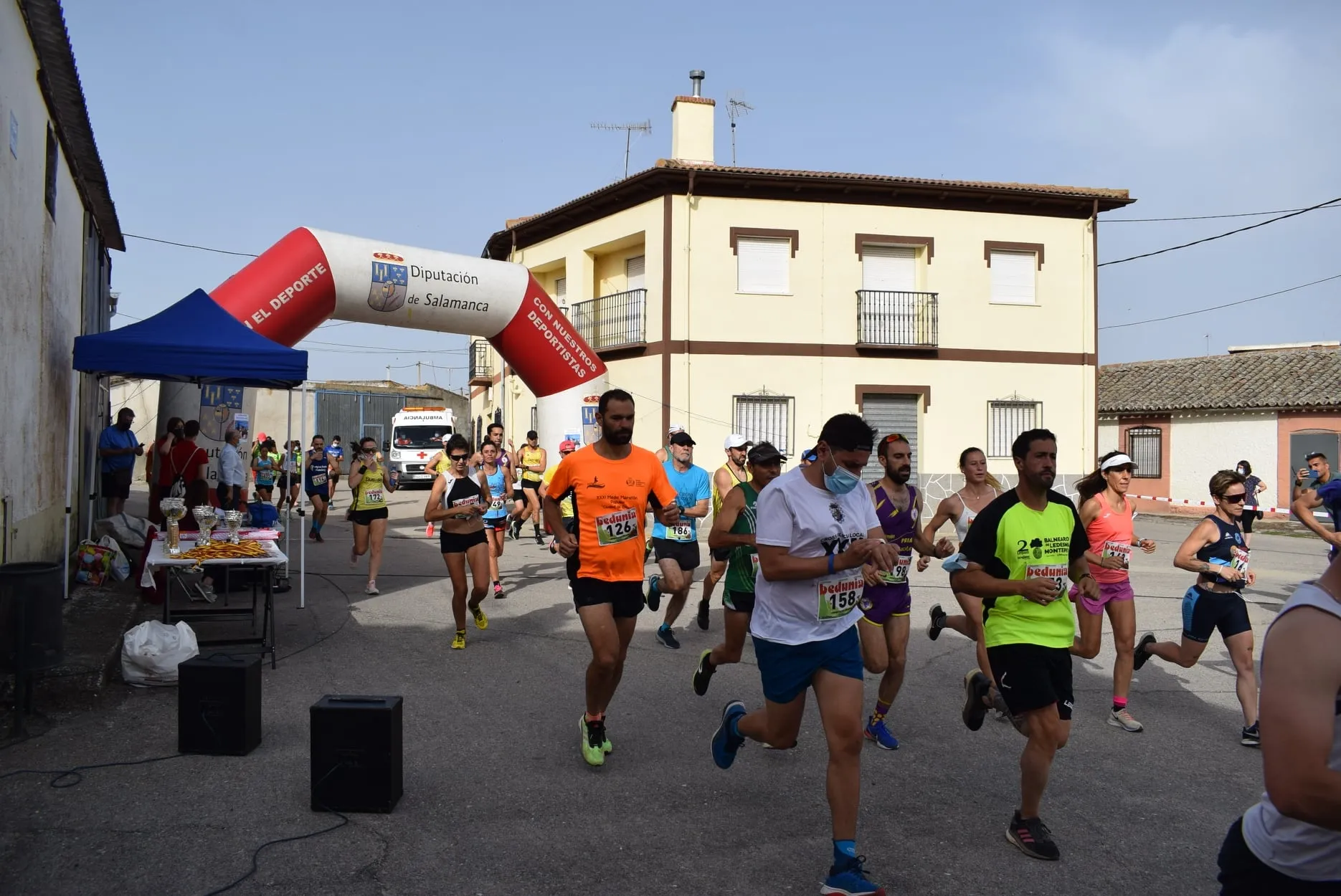 Salida de la I Carrera Popular San Pedro de Larrodrigo