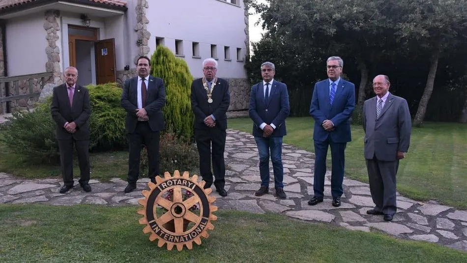 Imagen de la nueva directiva - Rotary Club Béjar