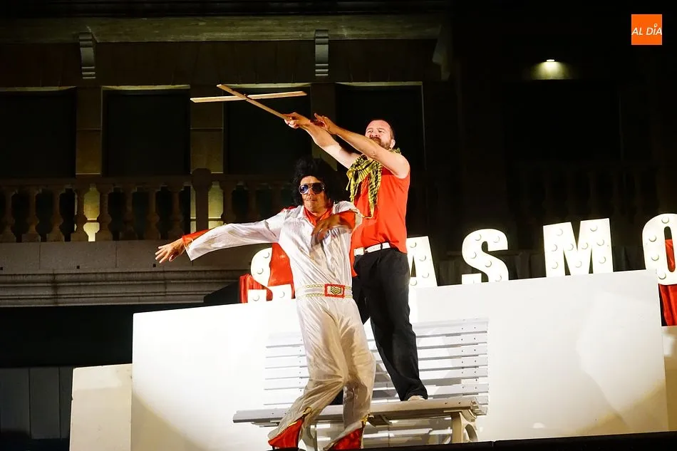 Los guijuelenses finalizan las Noches de Cultura con el humor de Spasmo Teatro