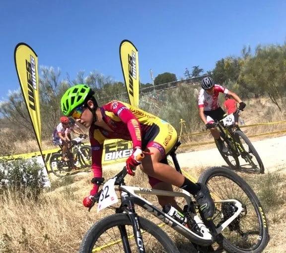 Enrique Sánchez en la prueba nacional escolar de BTT - EC Moisés Dueñas