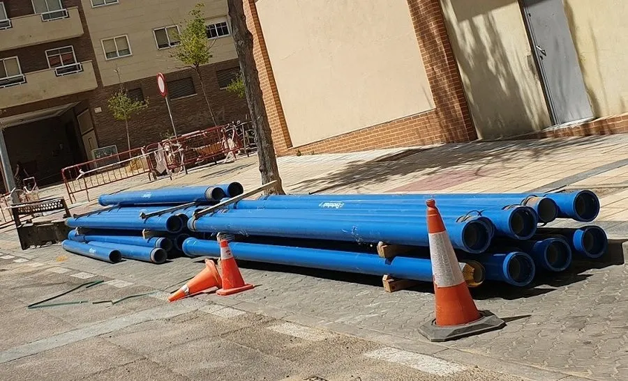 Las obras de renovación de tuberías se suceden a lo largo del año